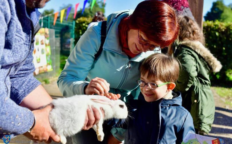 animation ferme pédagogique de Navarre - Agrandir l'image, fenêtre modale